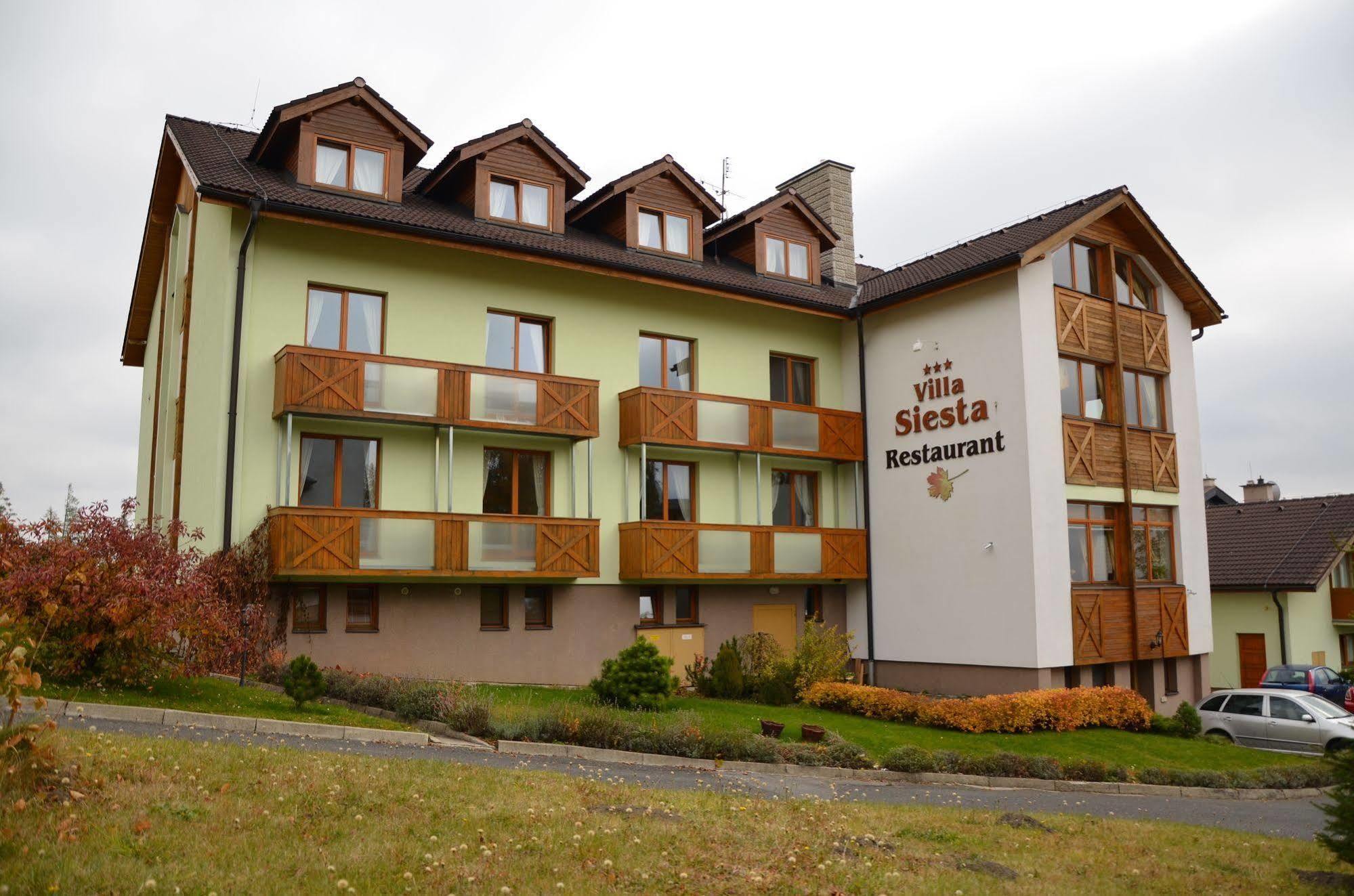 Vysoké Tatry Hotel Villa Siesta מראה חיצוני תמונה