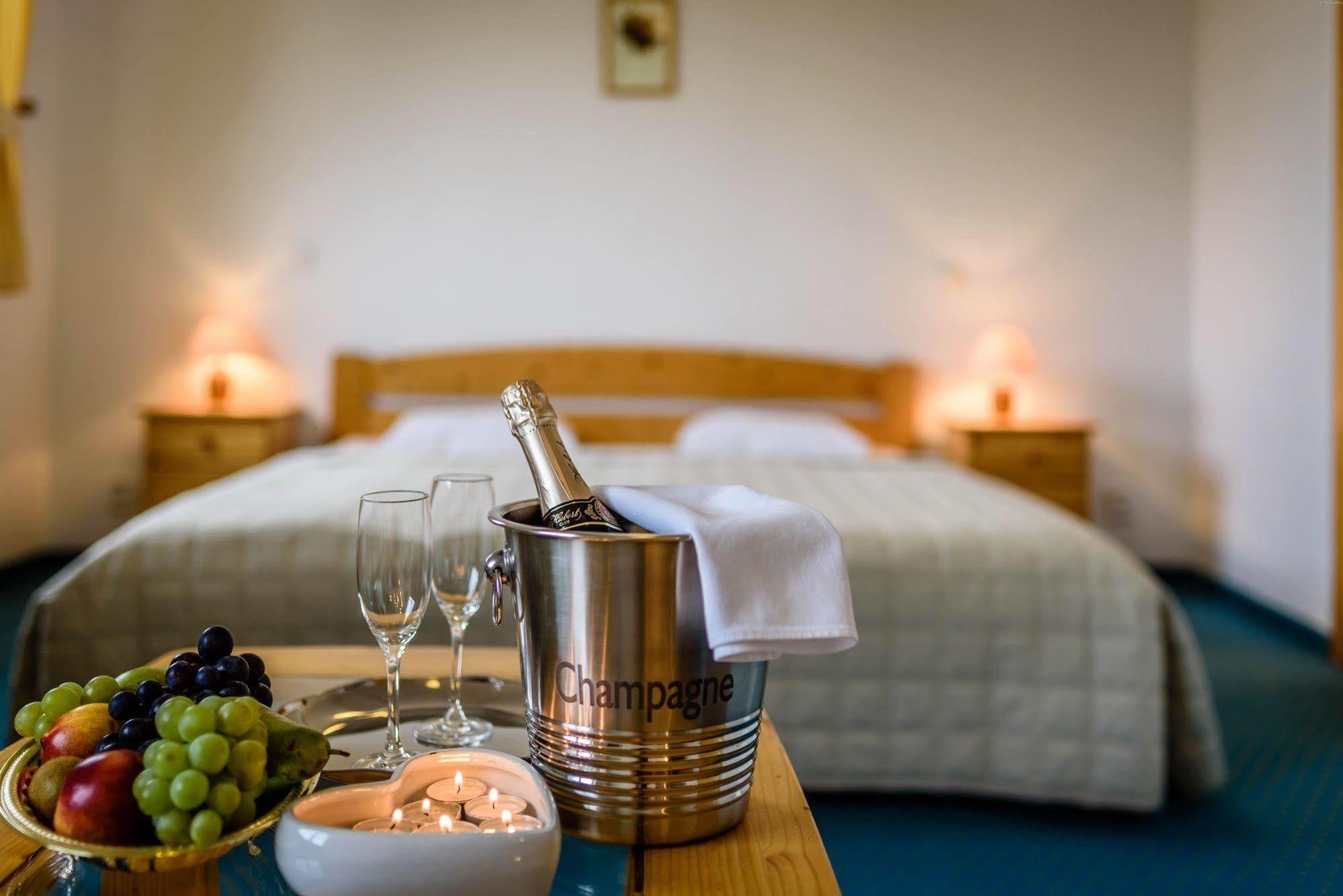 Vysoké Tatry Hotel Villa Siesta מראה חיצוני תמונה