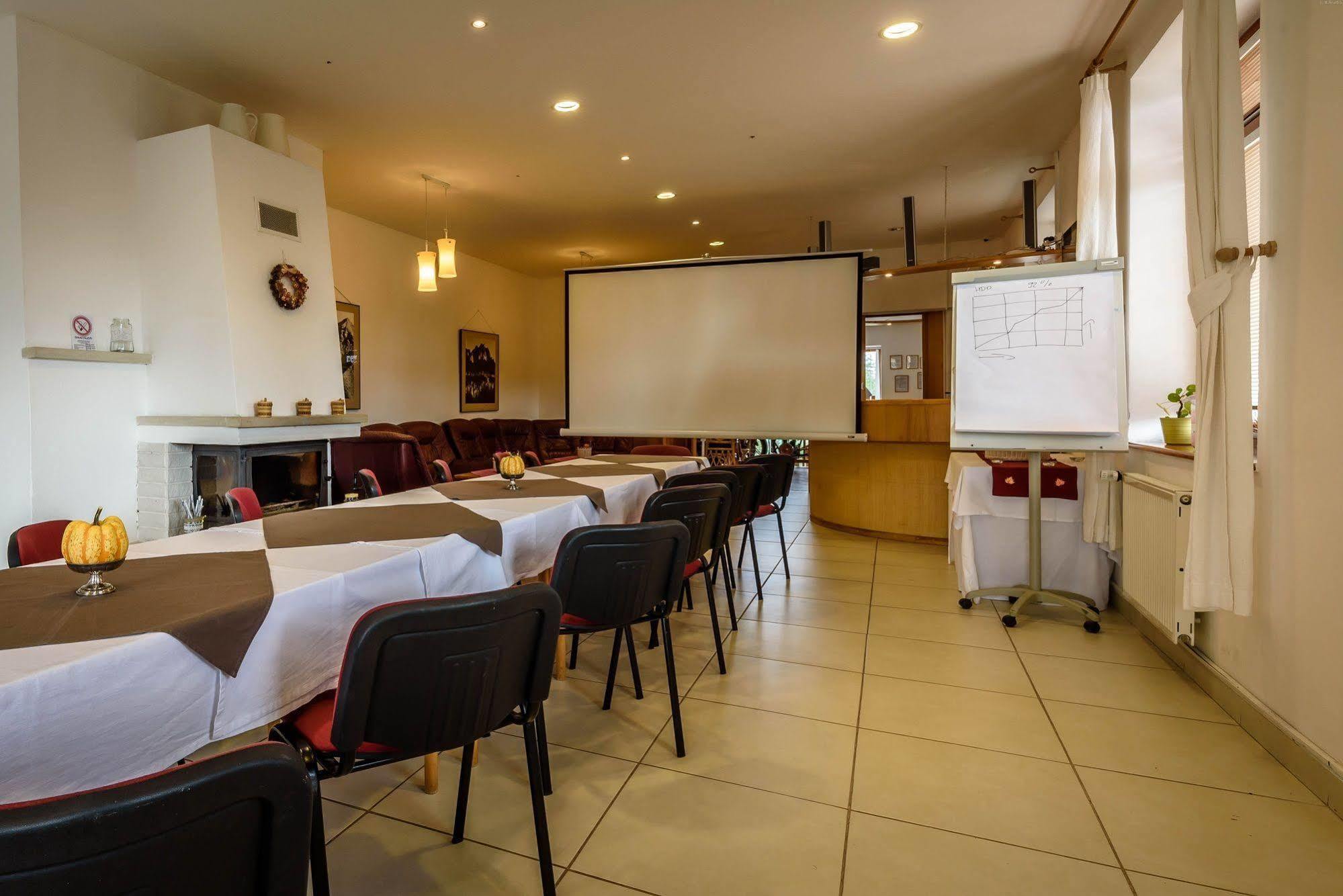 Vysoké Tatry Hotel Villa Siesta מראה חיצוני תמונה
