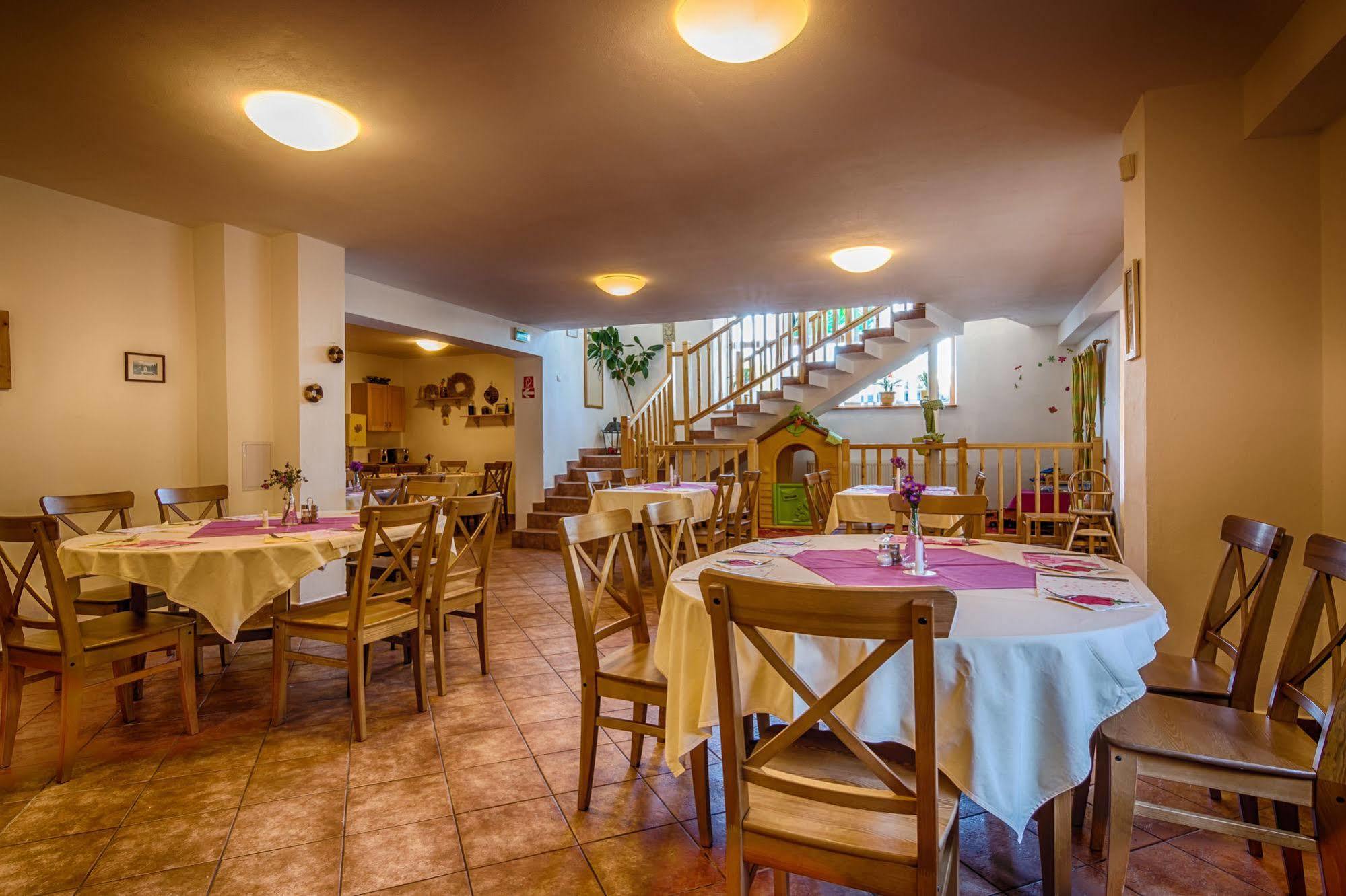 Vysoké Tatry Hotel Villa Siesta מראה חיצוני תמונה
